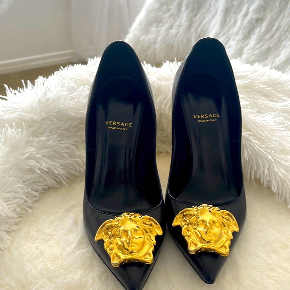 Versace Pumps